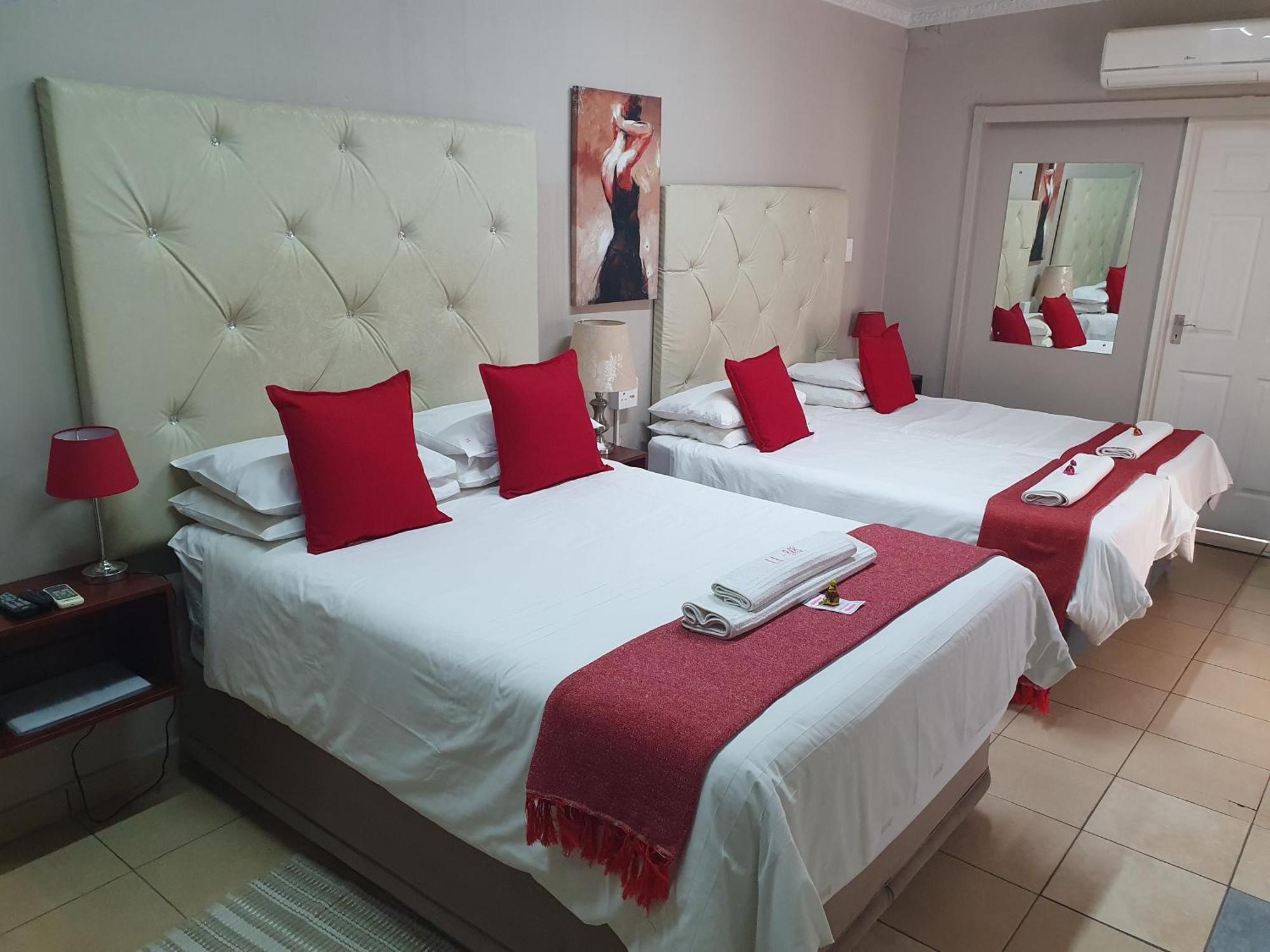 Lavender Lane Bed & Breakfast *